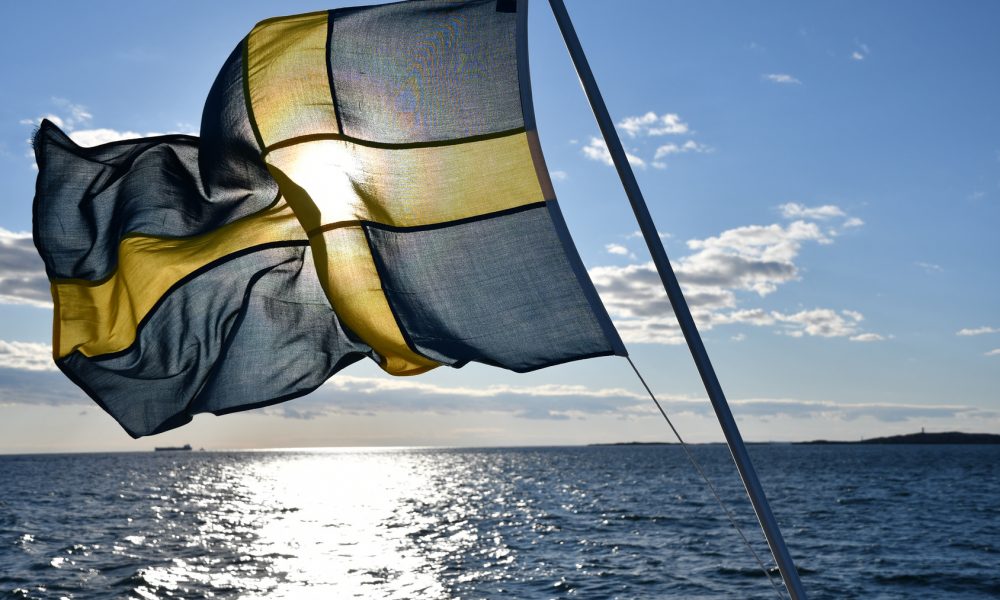 Going Side by Side: Defence and Resilience in Swedish Security Policy 